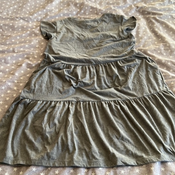 GAP V neck, tiered mini dress with flutter sleeves - size M - Picture 8 of 10